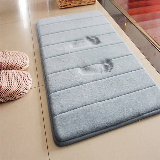 ALOMIE | Cloudy Bath Mat - Soft Comfort for Your Feet