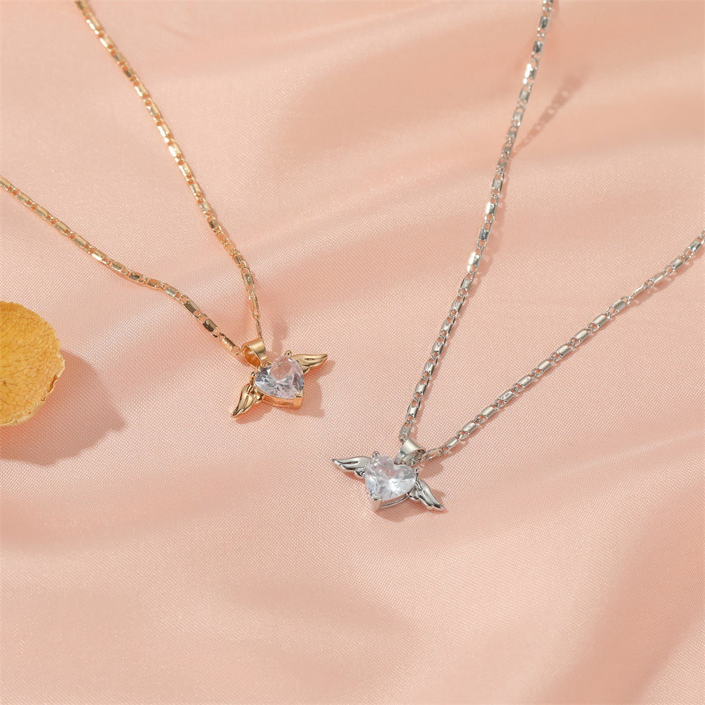 Emma | Necklace - Timeless Charm to Accessorize Your Outfits