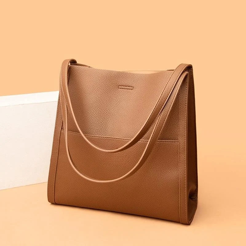 Jula - Plain genuine leather shoulder bag