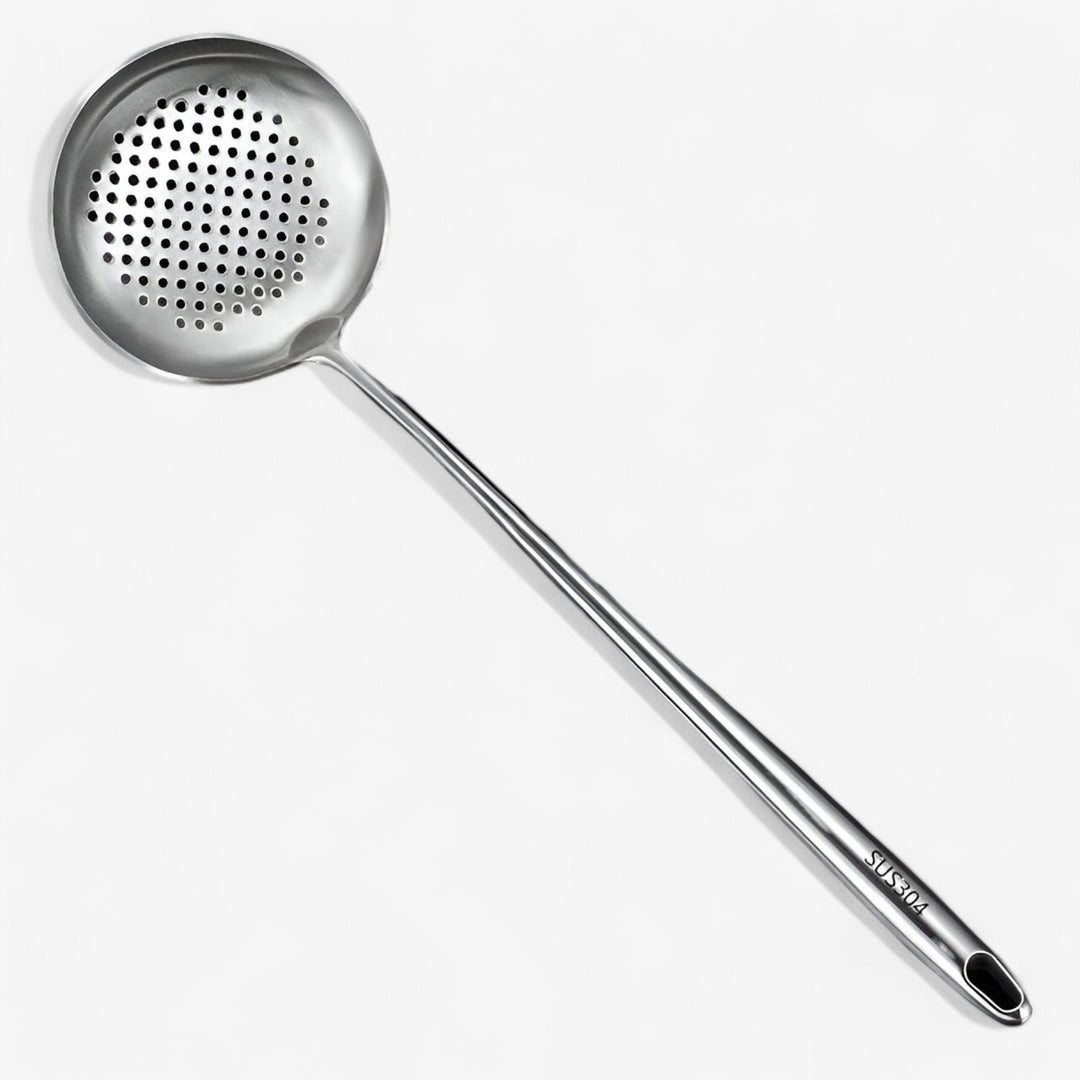 Stainless kitchen tools | Reliable and versatile cookware