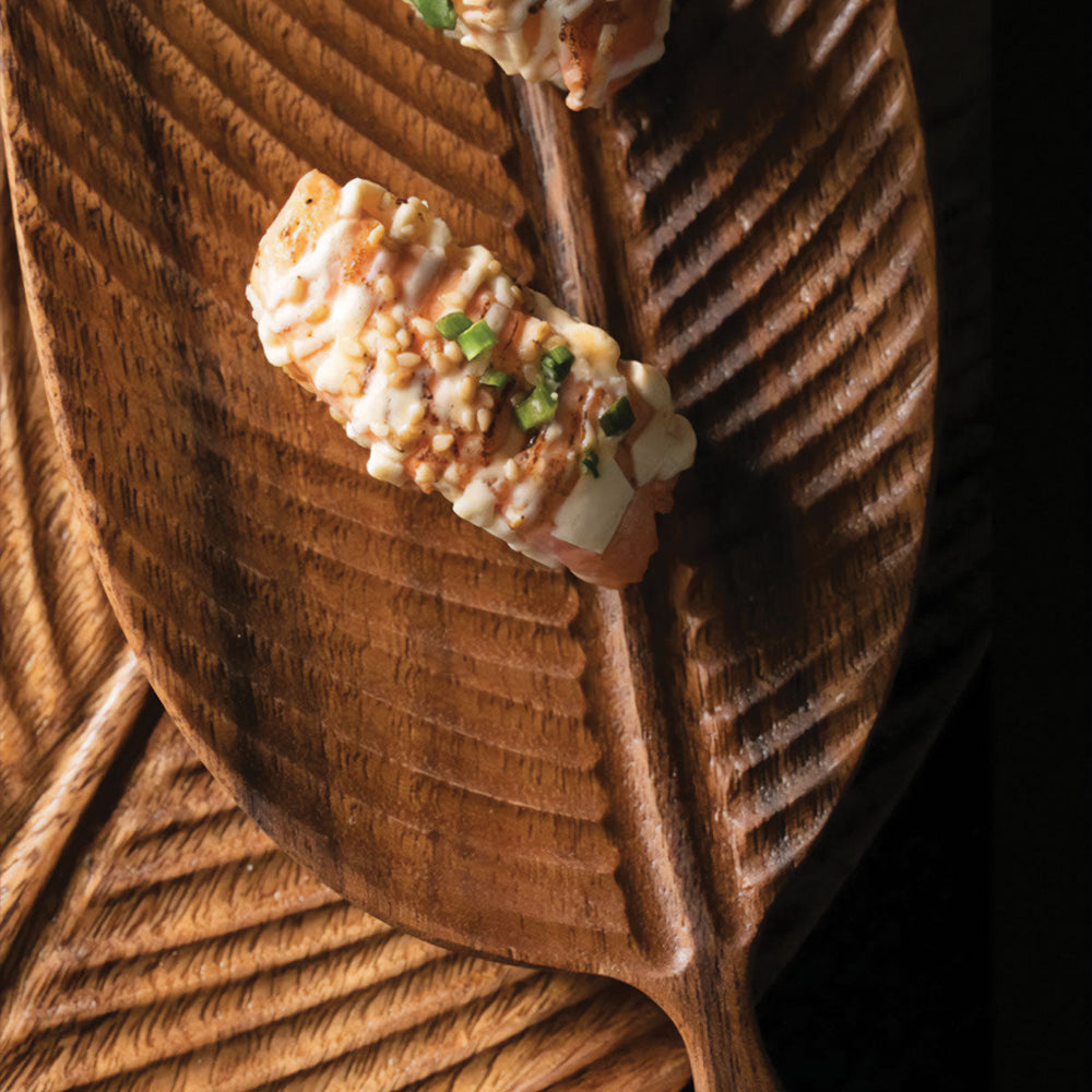 Sublime Dark Walnut Bench Adorned with Fine Leaf Patterns