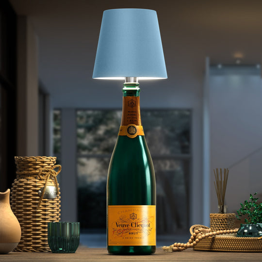 ARIA | Wireless Bottle-Shaped Lamp - Chic and Portable Lighting for Any Space