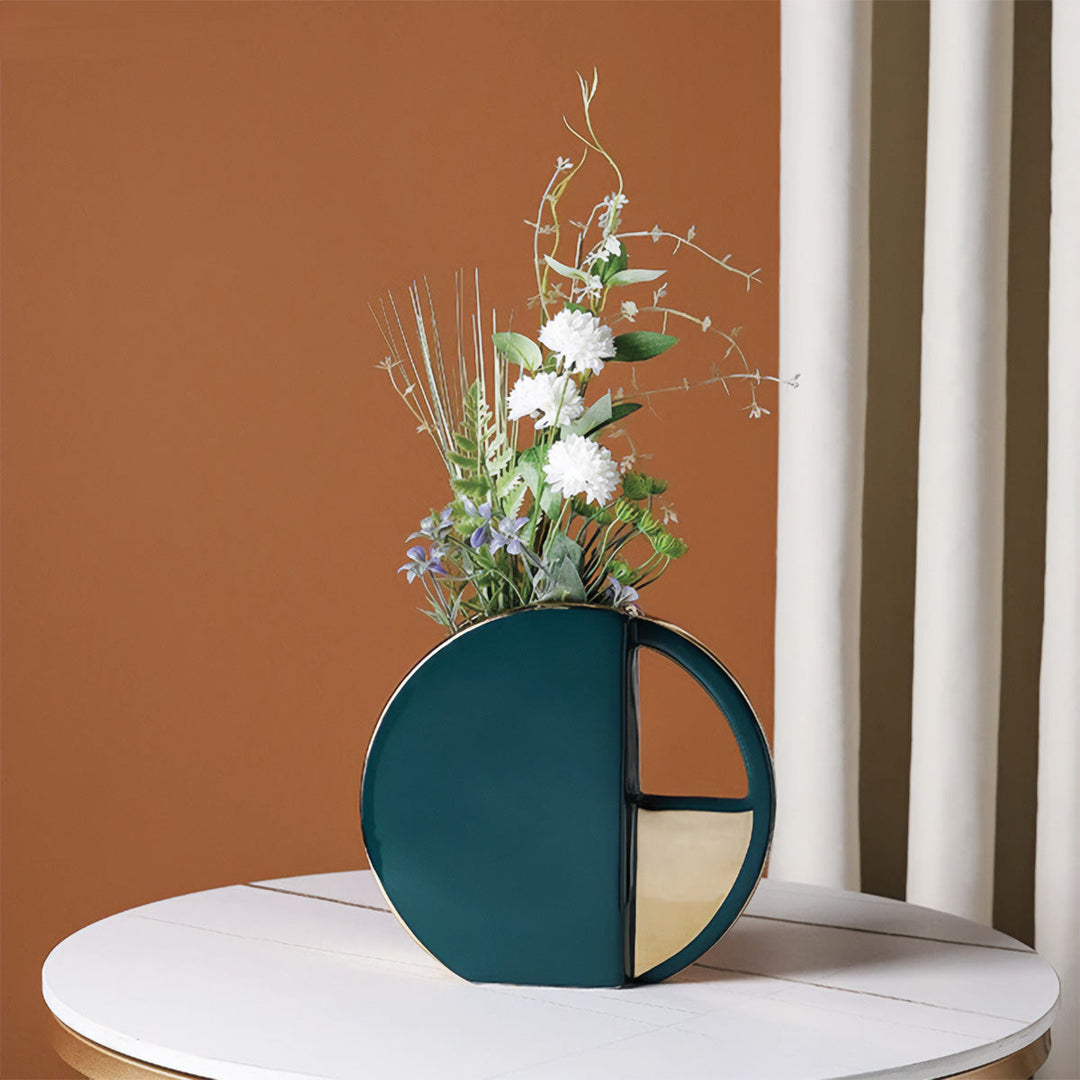 Elegant Odal Ceramic Vase – A Touch of Style for Your Home