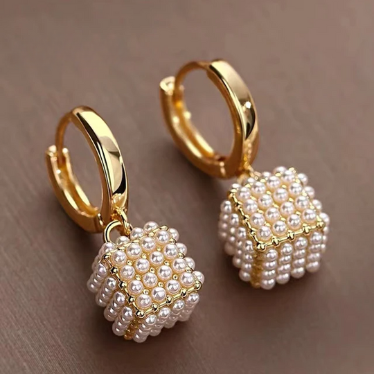 Clomoe™ | Cube Earrings - Sophistication and Modernity