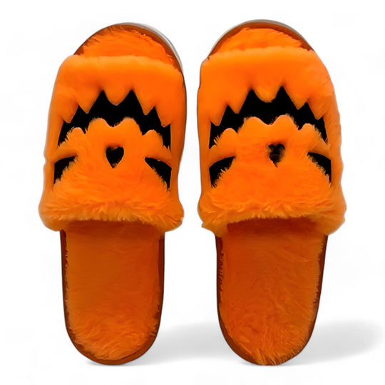 Highland Cow Cozy | Halloween Slippers - Soft and Warm