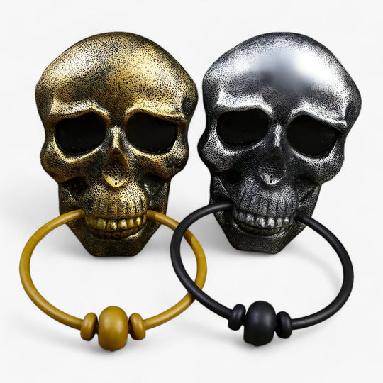 Grim | Skull-Shaped Door Knocker - Eye-Catching Decoration