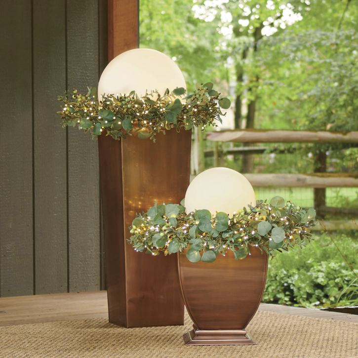 Spherical Garden Lamp | Outdoor Lighting - Design and Functionality