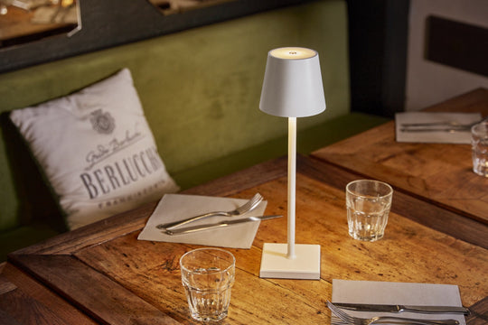 Ilumi | Touch Table Lamp - Practical and Elegant