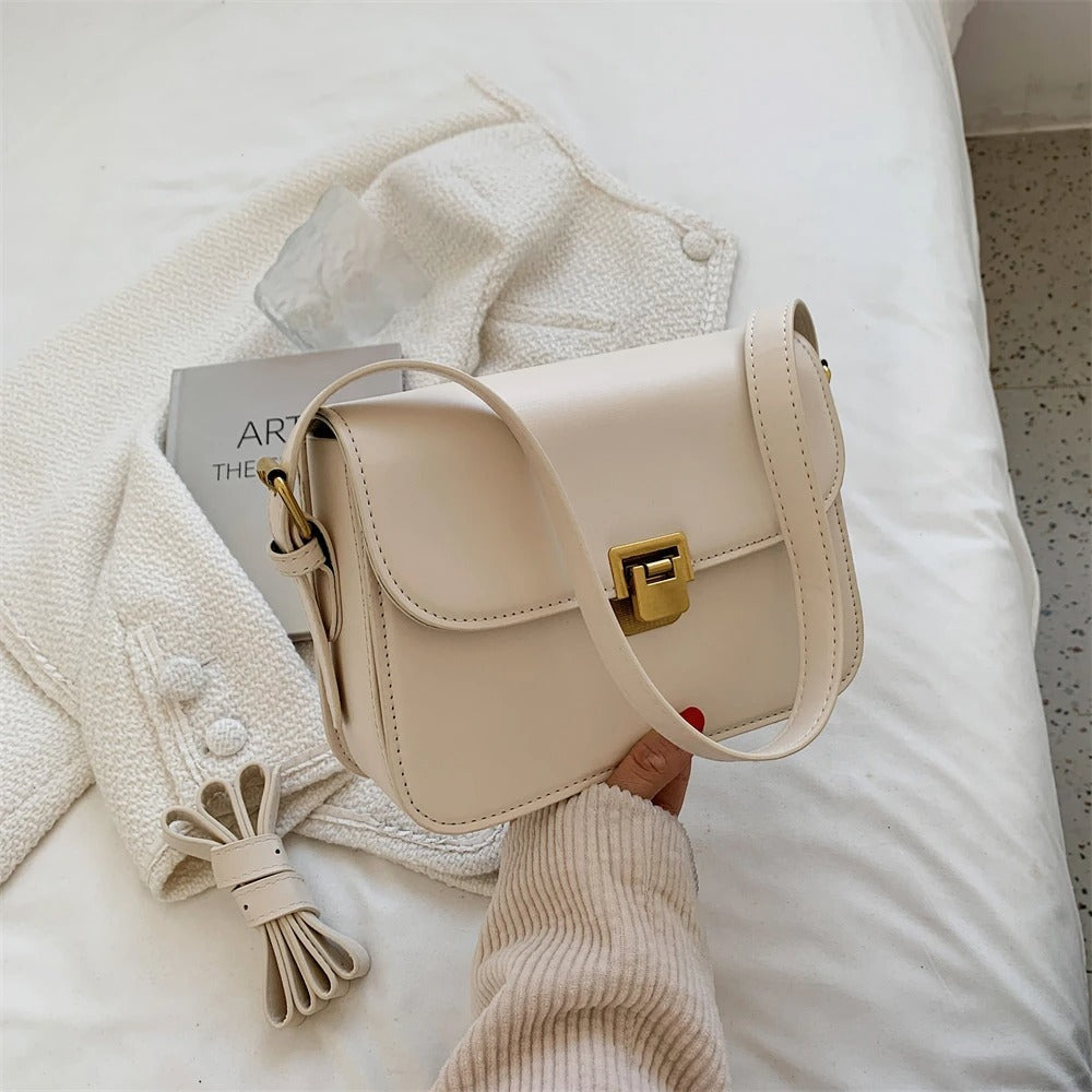 Daisy crossbody bag