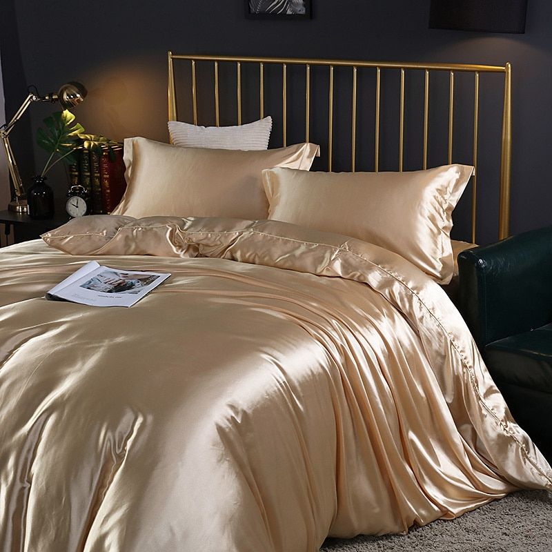 Luxury Set (4 Pieces) | Silk/Satin Bedding - Comfort and Elegance