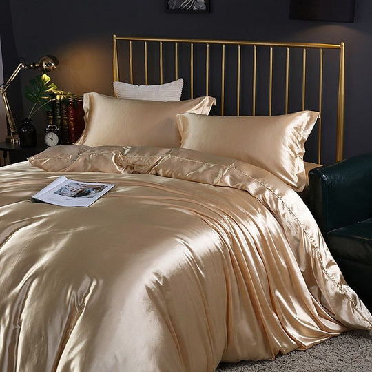 Luxury Set (4 Pieces) | Silk/Satin Bedding - Comfort and Elegance