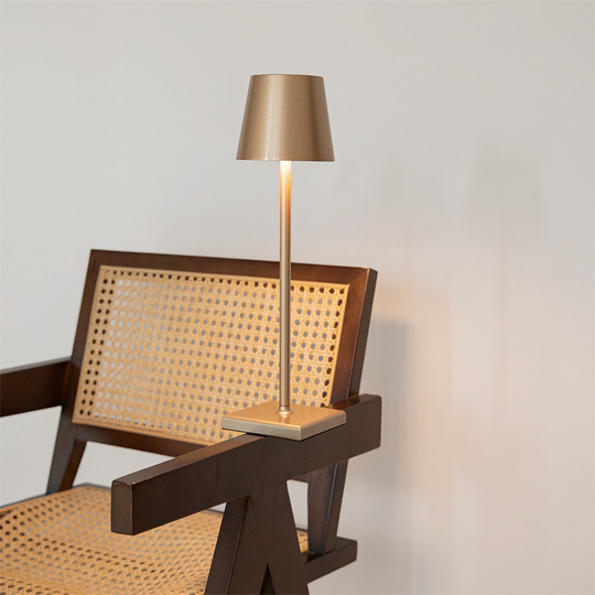 Ilumi | Touch Table Lamp - Practical and Elegant