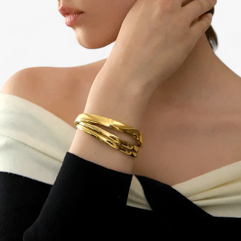 Mia | Waterproof Bracelet - Minimalist Charm in 18-Carat Gold