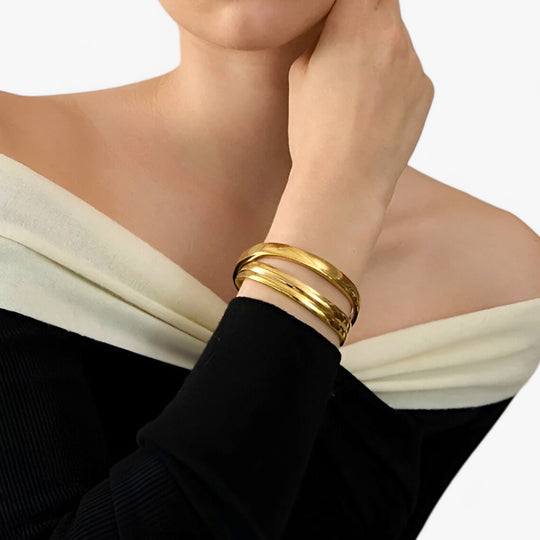 Mia | Waterproof Bracelet - Minimalist Charm in 18-Carat Gold