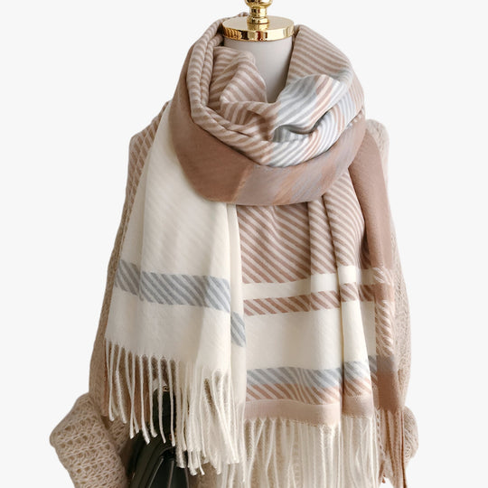 Blake | Vintage Check Shawl - Elegant and Cozy Scarf