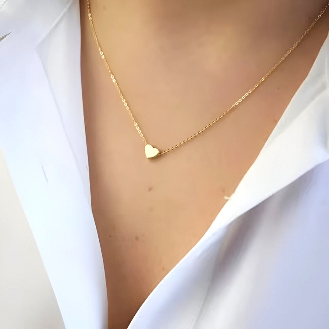 Eva | Heart Clavicle Necklace - Sophisticated and Elegant