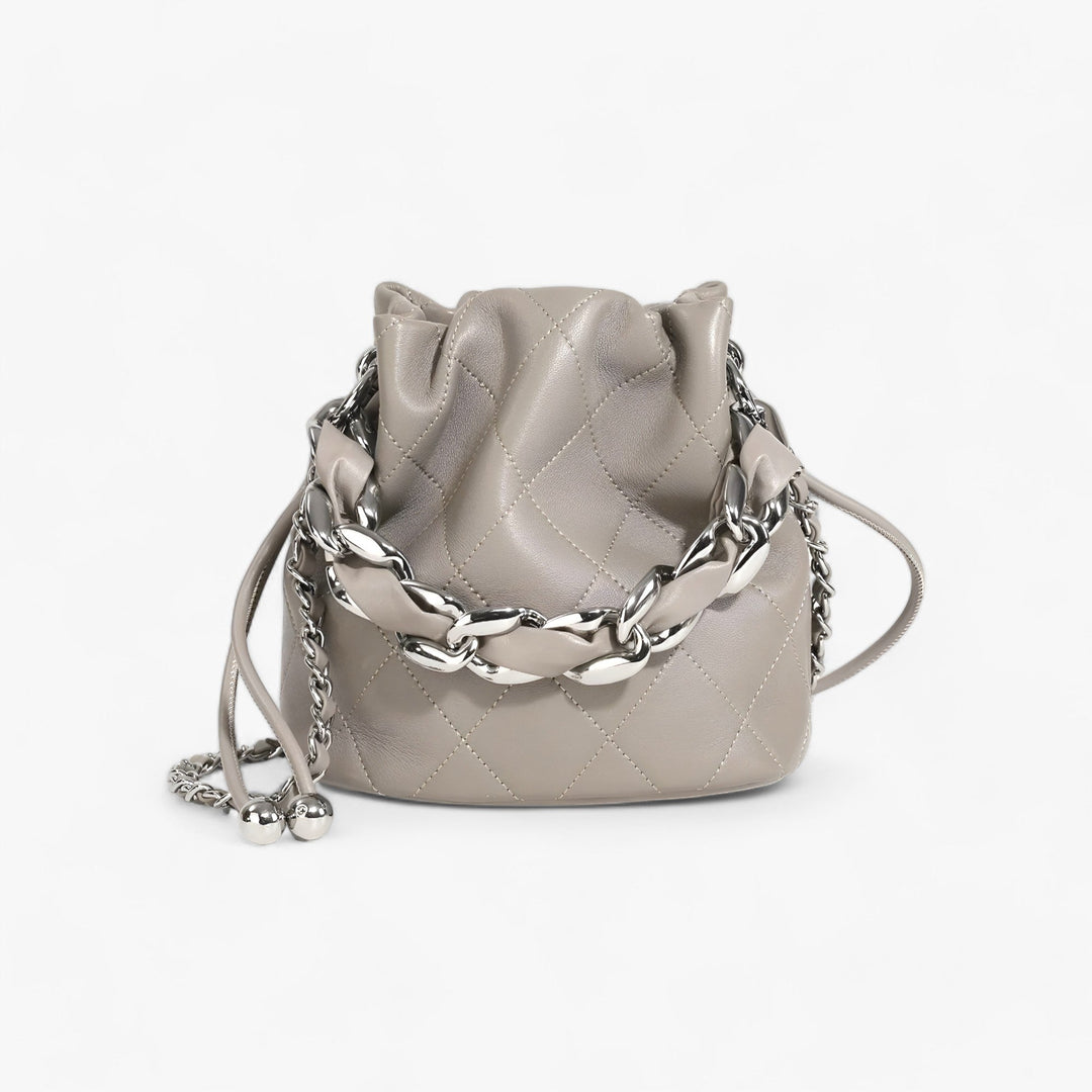 TOUTOU | Bucket Bag - Elegance & Versatility in Leather