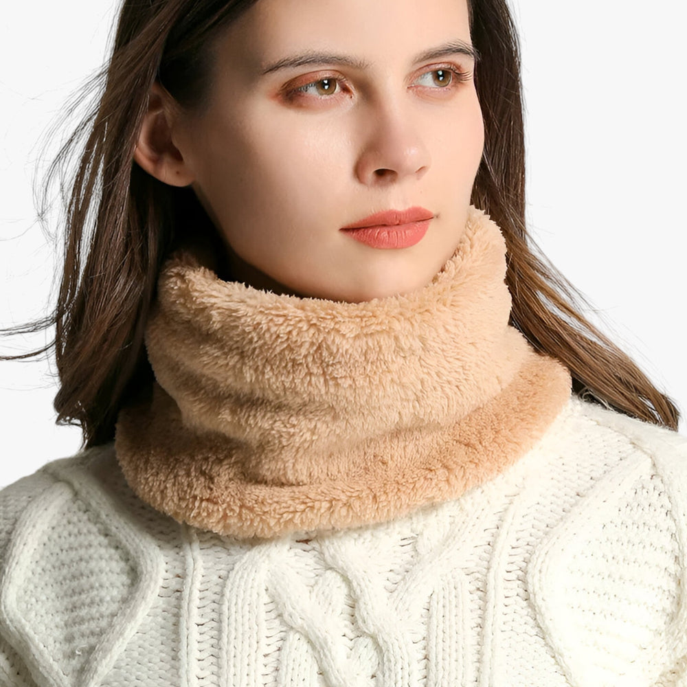 Elsie | Faux Fur Infinity Scarf - Soft Warmth Against the Cold