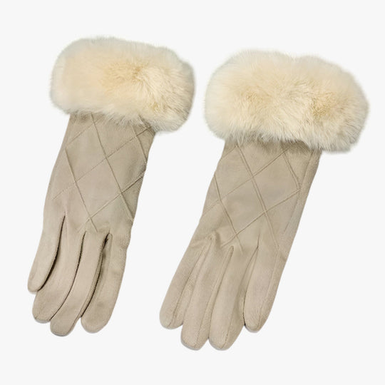 EleganceTouch | Winter Checkered Suede Gloves - Stylish & Touchscreen Compatible